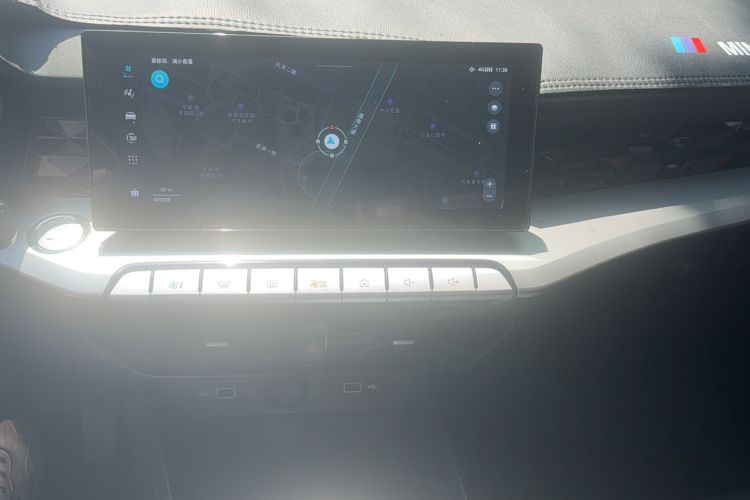 Used MG 5 2022 300TGI DCT Chao Yue Luxury Edition Audio And AC Panel