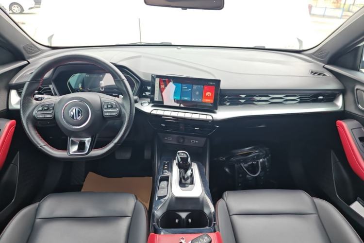Used MG 5 2022 300TGI DCT Chao Yue Luxury Edition Center Console