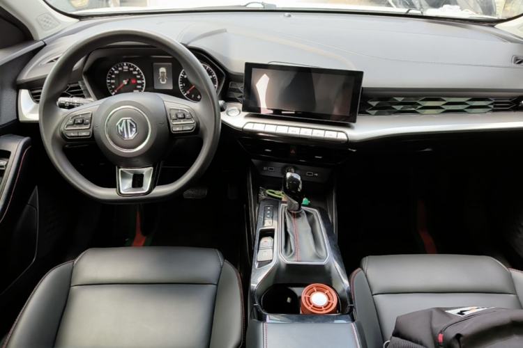 Used MG 5 2022 180 DVVT CVT Youth Style Edition Center Console
