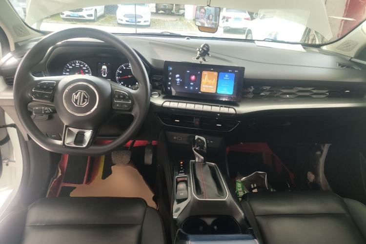 Used MG 5 2022 180 DVVT CVT Youth Style Edition Center Console