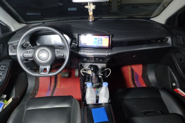 Used MG 5 2022 180 DVVT CVT Youth Luxury Edition Center Console