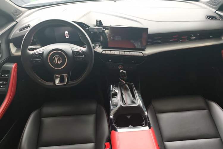 Used MG 5 2022 180 DVVT CVT Youth Flagship Edition Center Console