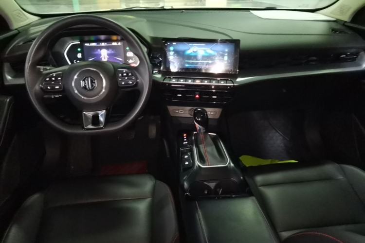 Used MG 5 2022 180 DVVT CVT Youth Luxury Edition Center Console