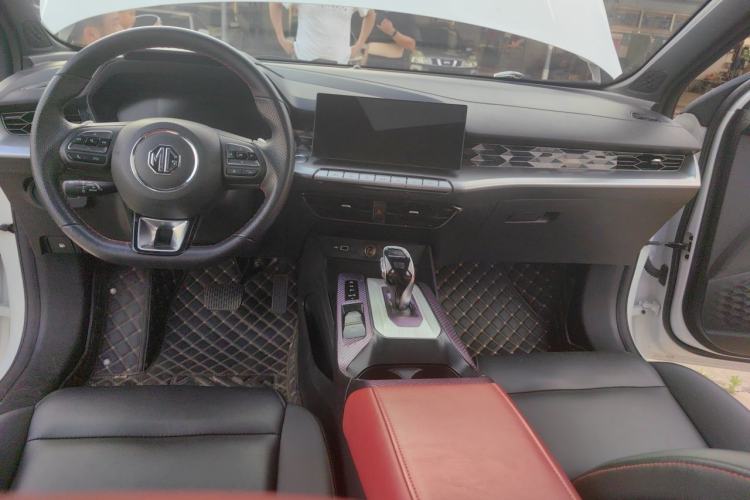 Used MG 5 2022 300TGI DCT Chao Yue Luxury Edition Center Console