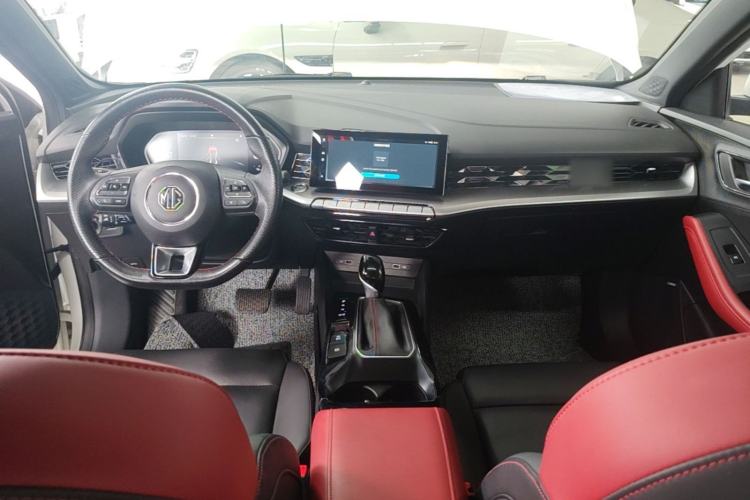 Used MG 5 2022 180 DVVT CVT Youth Flagship Edition Center Console
