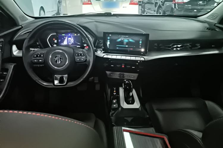 Used MG 5 2022 300TGI DCT Chao Yue Luxury Edition Center Console