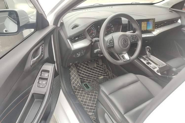Used MG 5 2022 180 DVVT CVT Youth Luxury Edition Driver Seat