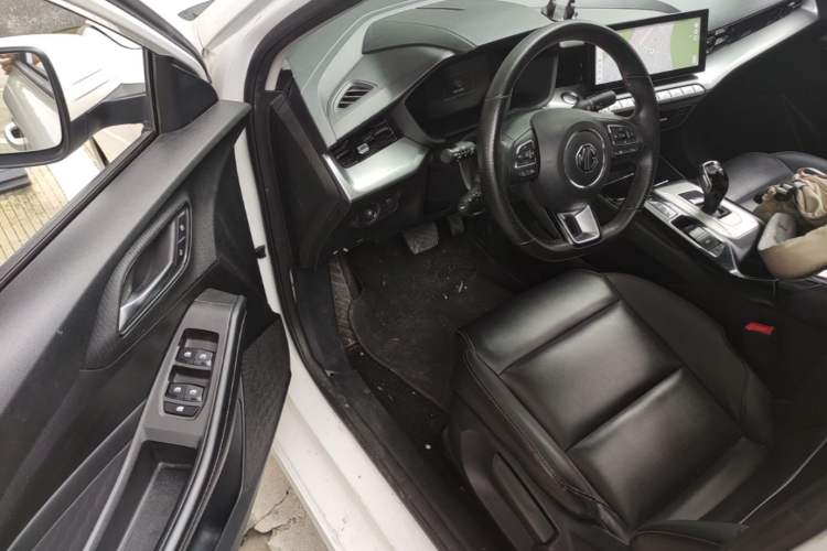 Used MG 5 2022 300TGI DCT Chao Yue Luxury Edition Driver Seat