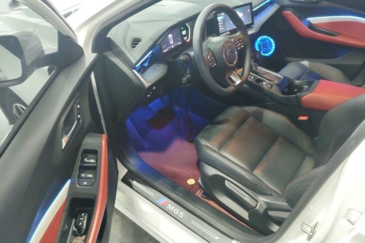 Used MG 5 2022 180 DVVT CVT Youth Luxury Edition Driver Seat