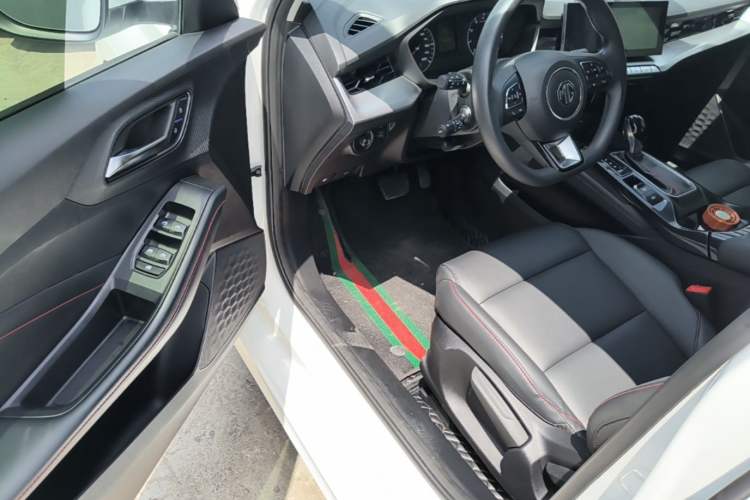 Used MG 5 2022 180 DVVT CVT Youth Style Edition Driver Seat