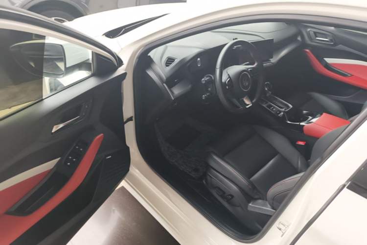 Used MG 5 2022 180 DVVT CVT Youth Flagship Edition Driver Seat