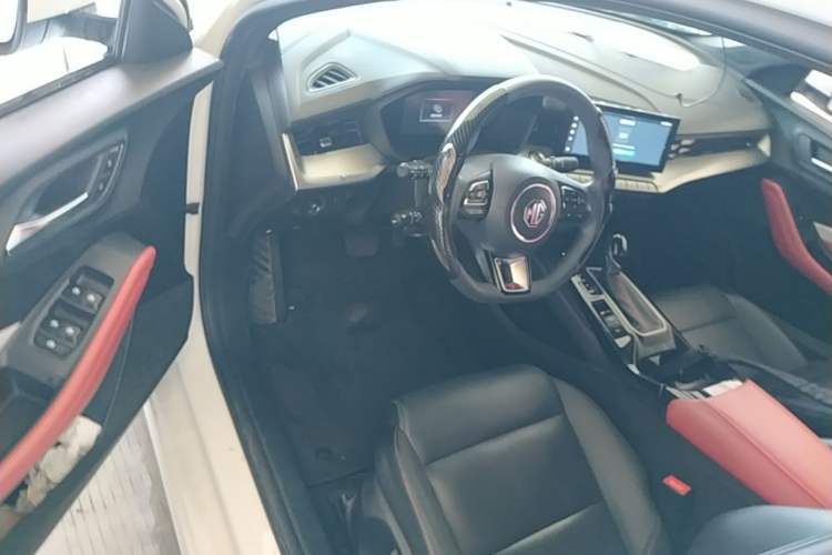 Used MG 5 2022 180 DVVT CVT Youth Luxury Edition Driver Seat
