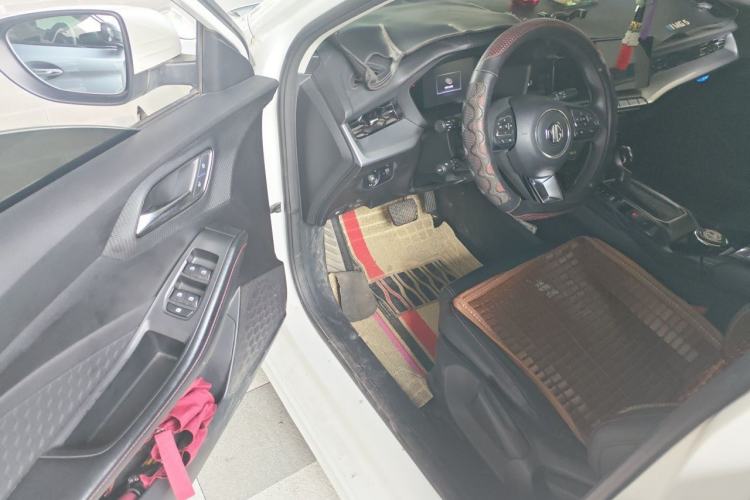 Used MG 5 2022 180 DVVT CVT Youth Luxury Edition Driver Seat