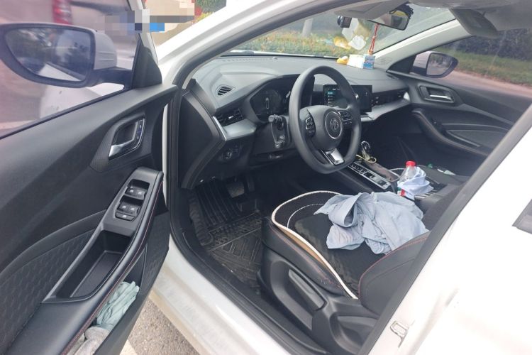 Used MG 5 2022 180 DVVT CVT Youth Luxury Edition Driver Seat