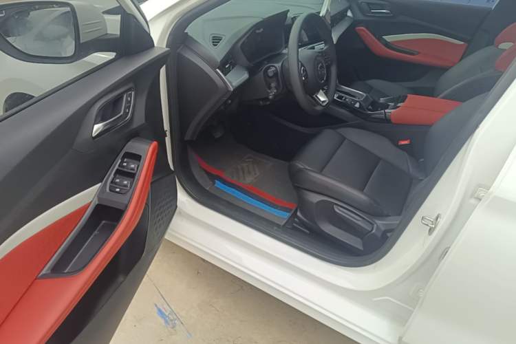 Used MG 5 2022 180 DVVT CVT Youth Luxury Edition Driver Seat