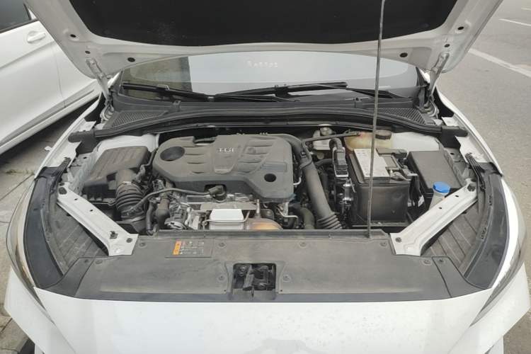 Used MG 5 2022 300TGI DCT Chao Yue Luxury Edition Engine Bay