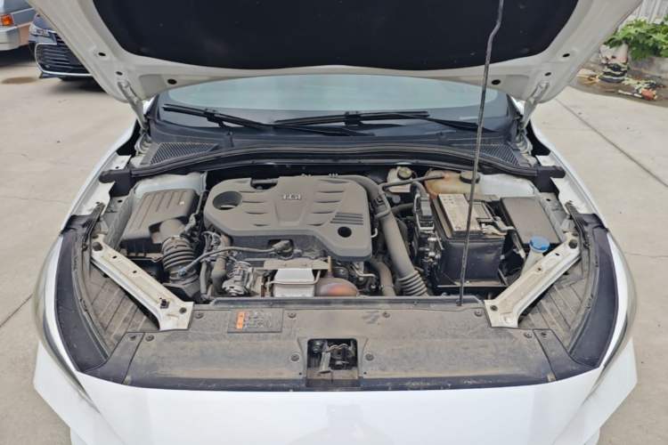 Used MG 5 2022 300TGI DCT Chao Yue Luxury Edition Engine Bay