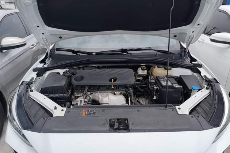 Used MG 5 2022 180 DVVT CVT Youth Luxury Edition Engine Bay