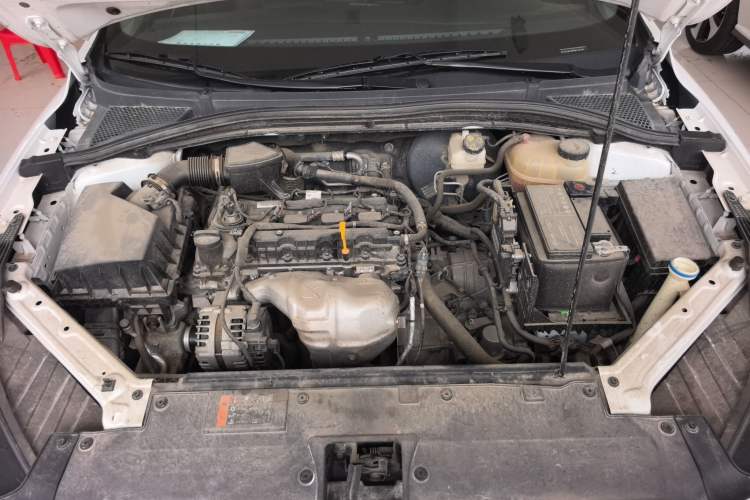 Used MG 5 2022 180 DVVT CVT Youth Style Edition Engine Bay