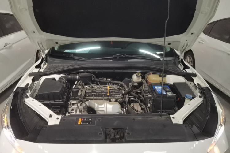Used MG 5 2022 180 DVVT CVT Youth Style Edition Engine Bay