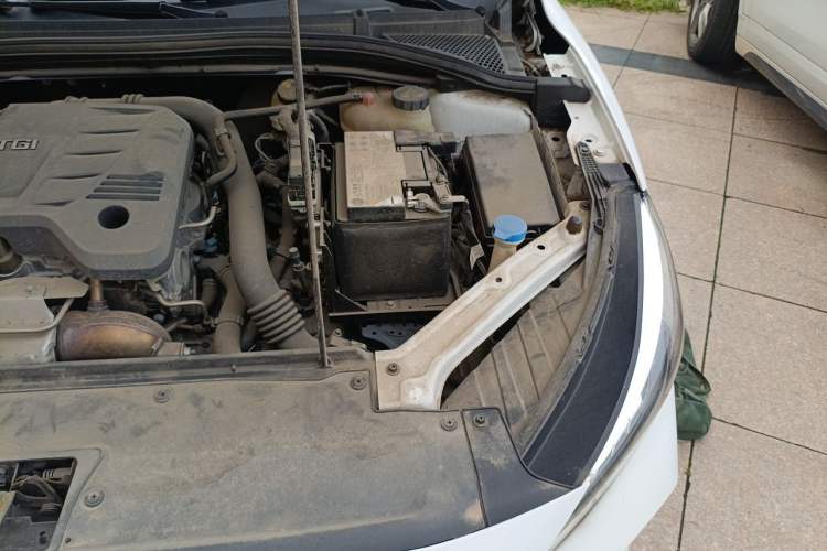 Used MG 5 2022 300TGI DCT Chao Yue Luxury Edition Engine Bay Left