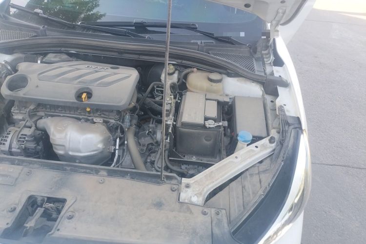 Used MG 5 2022 180 DVVT CVT Youth Flagship Edition Engine Bay Left
