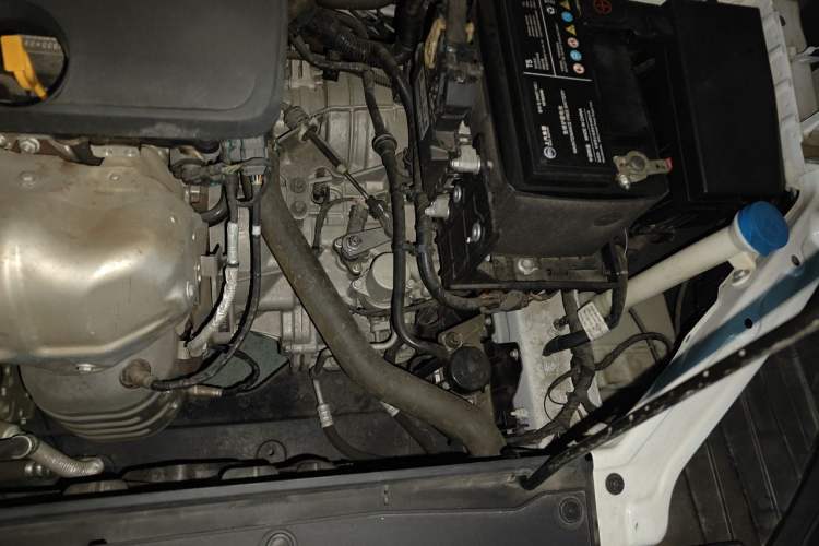 Used MG 5 2022 180 DVVT CVT Youth Luxury Edition Engine Bay Left