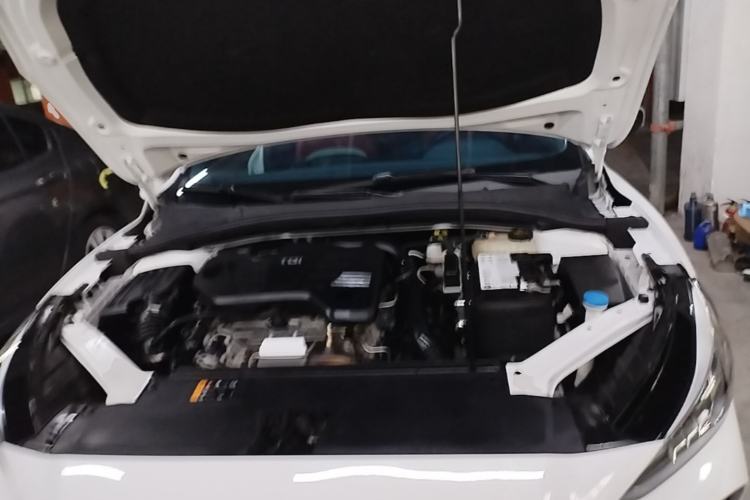 Used MG 5 2022 300TGI DCT Chao Yue Luxury Edition Engine Bay