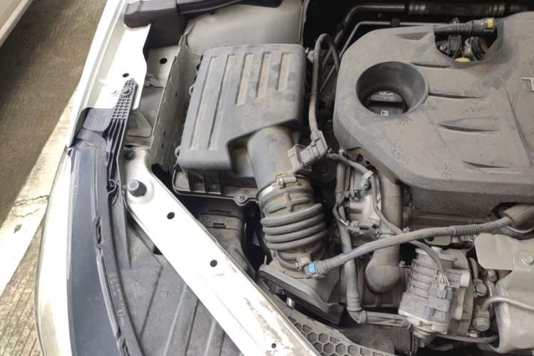 Used MG 5 2022 300TGI DCT Chao Yue Luxury Edition Engine Bay Right
