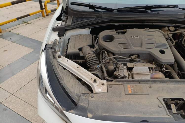 Used MG 5 2022 300TGI DCT Chao Yue Luxury Edition Engine Bay Right