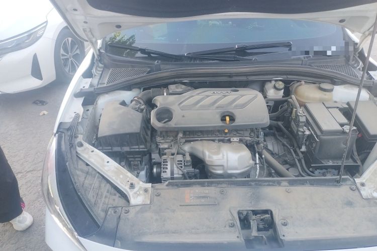 Used MG 5 2022 180 DVVT CVT Youth Flagship Edition Engine Bay Right