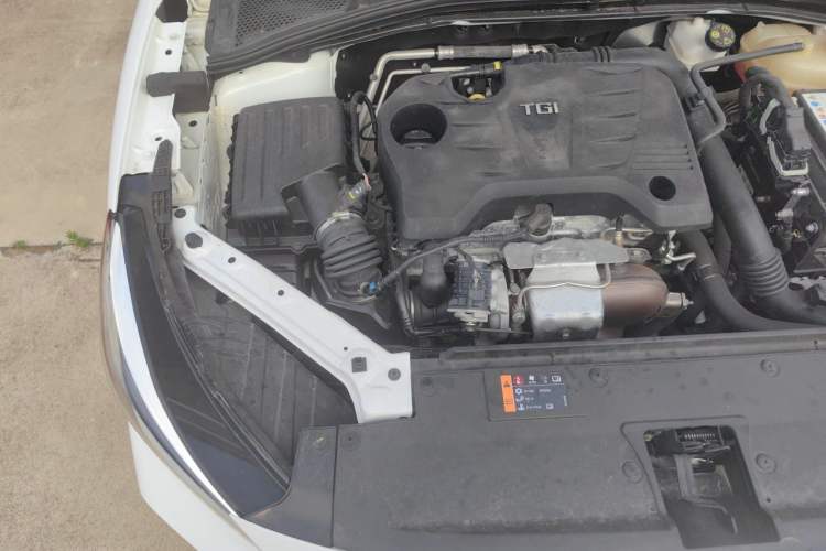 Used MG 5 2022 300TGI DCT Chao Yue Luxury Edition Engine Bay Right