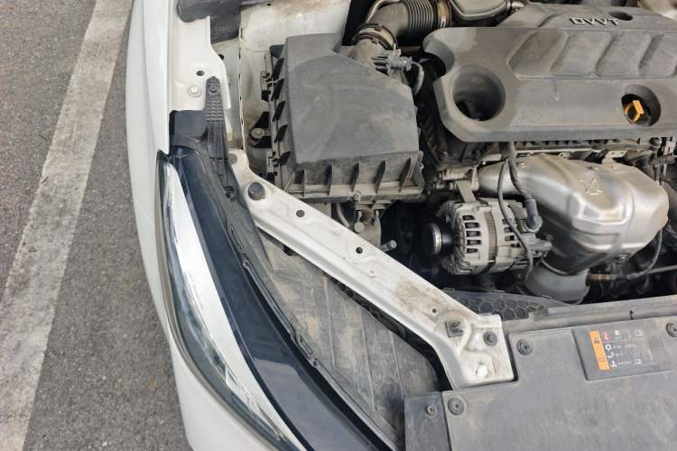 Used MG 5 2022 180 DVVT CVT Youth Luxury Edition Engine Bay Right