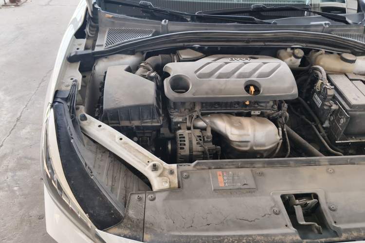 Used MG 5 2022 180 DVVT CVT Youth Luxury Edition Engine Bay Right