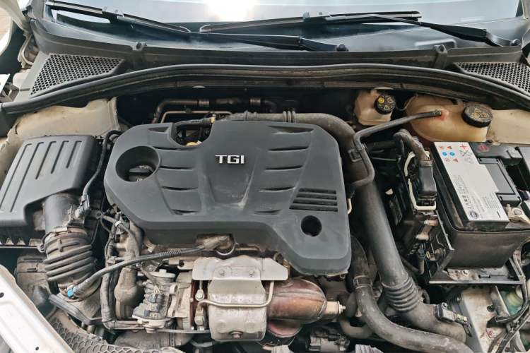 Used MG 5 2022 300TGI DCT Chao Yue Luxury Edition Engine Bay