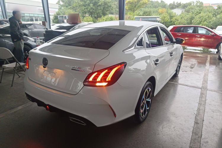 Used MG 5 2022 180 DVVT CVT Youth Luxury Edition Exterior 5
