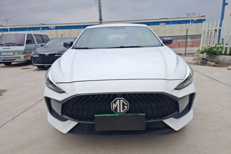 Used MG 5 2022 300TGI DCT Chao Yue Luxury Edition Front