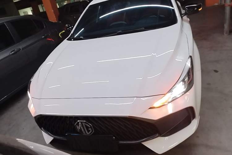 Used MG 5 2022 300TGI DCT Chao Yue Luxury Edition Front