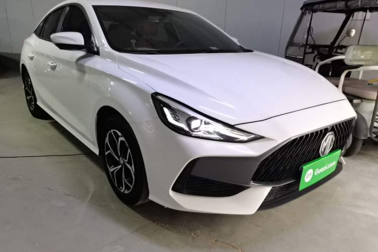 Used MG 5 2022 180 DVVT CVT Youth Luxury Edition Front Right 45 Deg