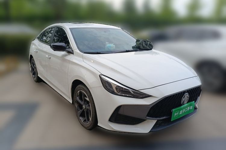 Used MG 5 2022 300TGI DCT Chao Yue Luxury Edition Front Right 45 Deg