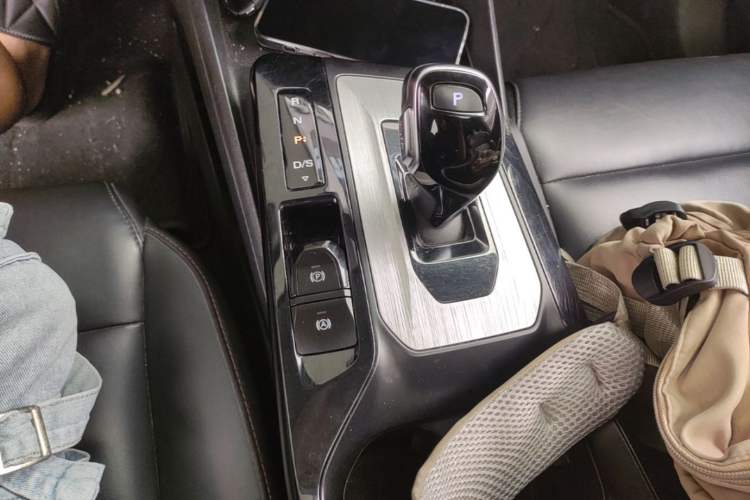 Used MG 5 2022 300TGI DCT Chao Yue Luxury Edition Gear Lever