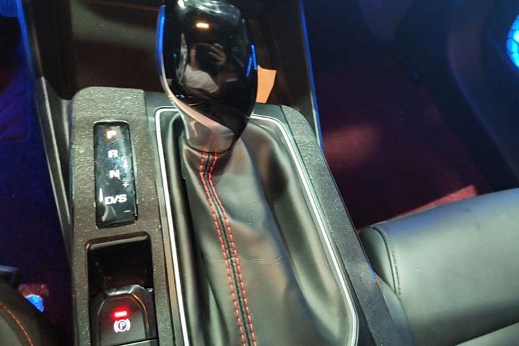 Used MG 5 2022 180 DVVT CVT Youth Luxury Edition Gear Lever