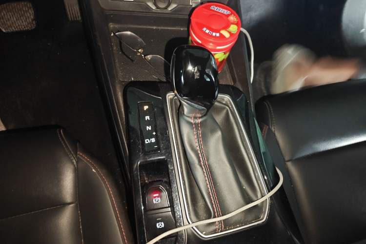Used MG 5 2022 180 DVVT CVT Youth Style Edition Gear Lever