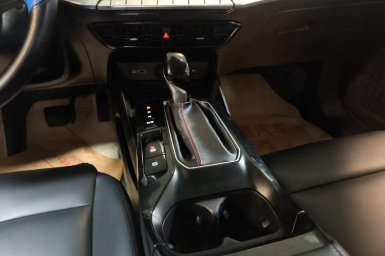 Used MG 5 2022 180 DVVT CVT Youth Style Edition Gear Lever