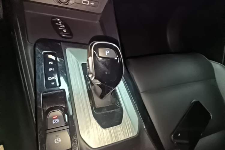 Used MG 5 2022 300TGI DCT Chao Yue Luxury Edition Gear Lever