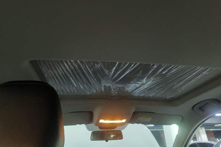 Used MG 5 2022 180 DVVT CVT Youth Luxury Edition Headliner