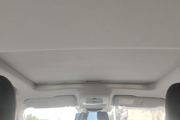 Used MG 5 2022 180 DVVT CVT Youth Luxury Edition Headliner