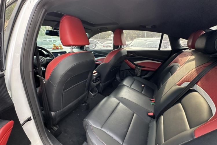 Used MG 5 2022 180 DVVT CVT Youth Luxury Edition Headliner