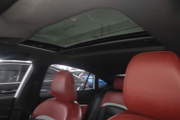 Used MG 5 2022 180 DVVT CVT Youth Luxury Edition Headliner