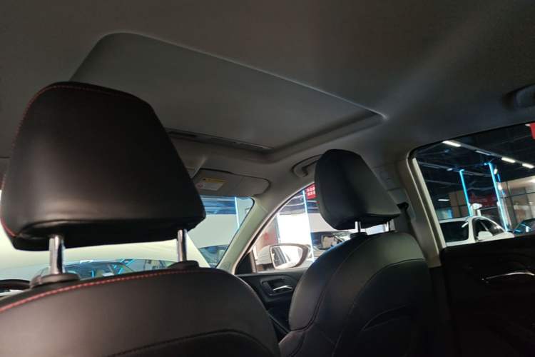 Used MG 5 2022 180 DVVT CVT Youth Flagship Edition Headliner